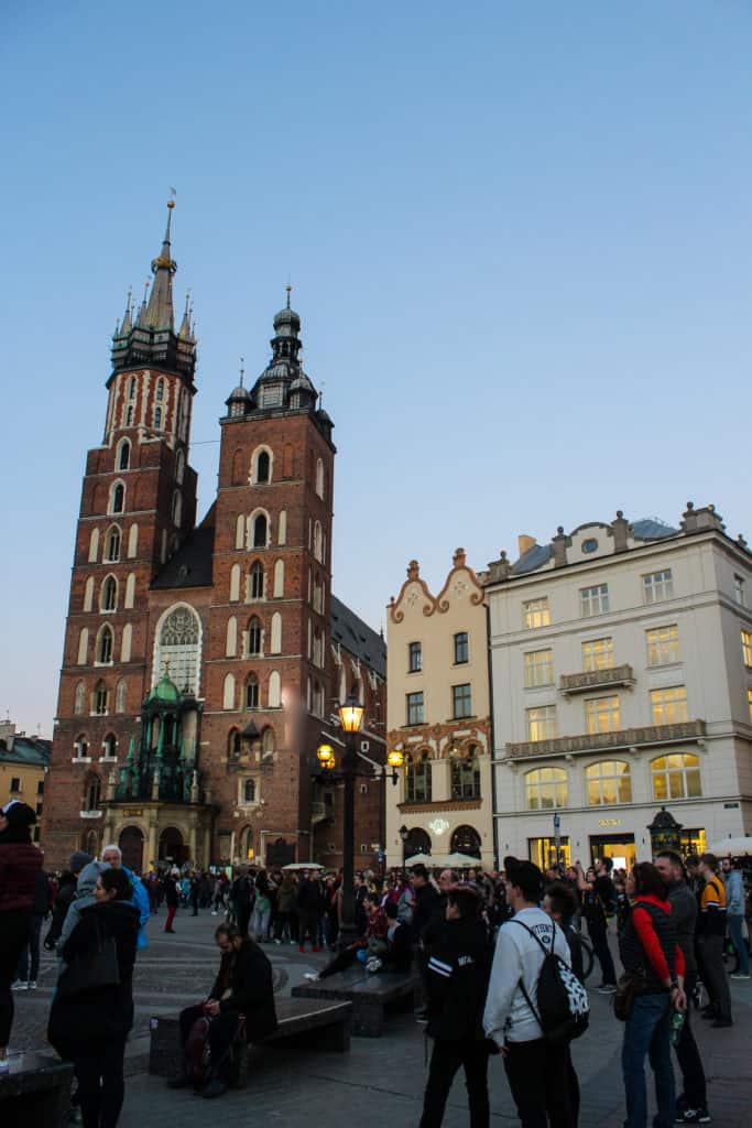 La place du marché de Cracovie