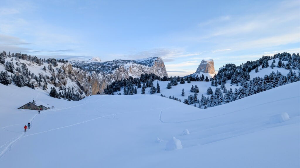 vue sur le mont aiguille et le refuge randonnée vercors 3 jours