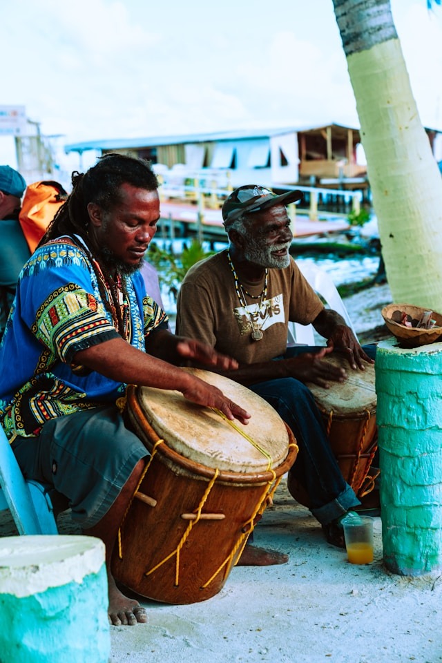 ambiance go slow Caye Caulker Belize