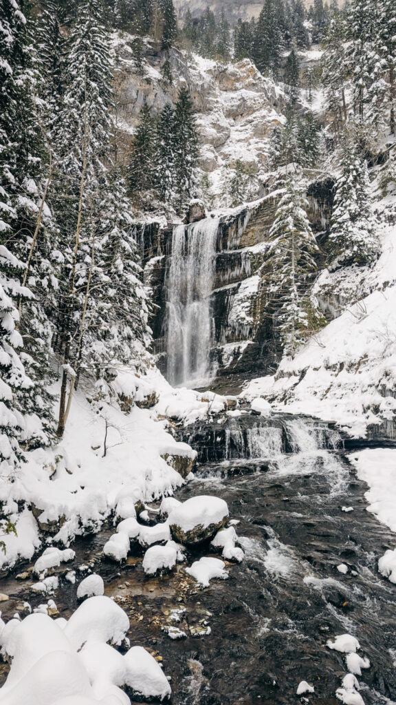 cirque de st même hiver sous la neige